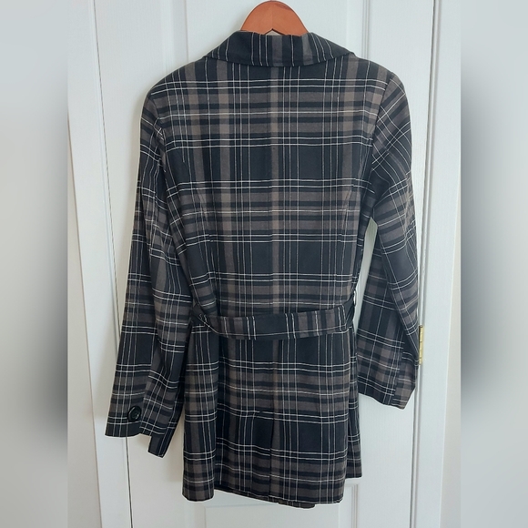 Woman's Black & Gray Plaid Trench Coat with Belt - Picture 3 of 11